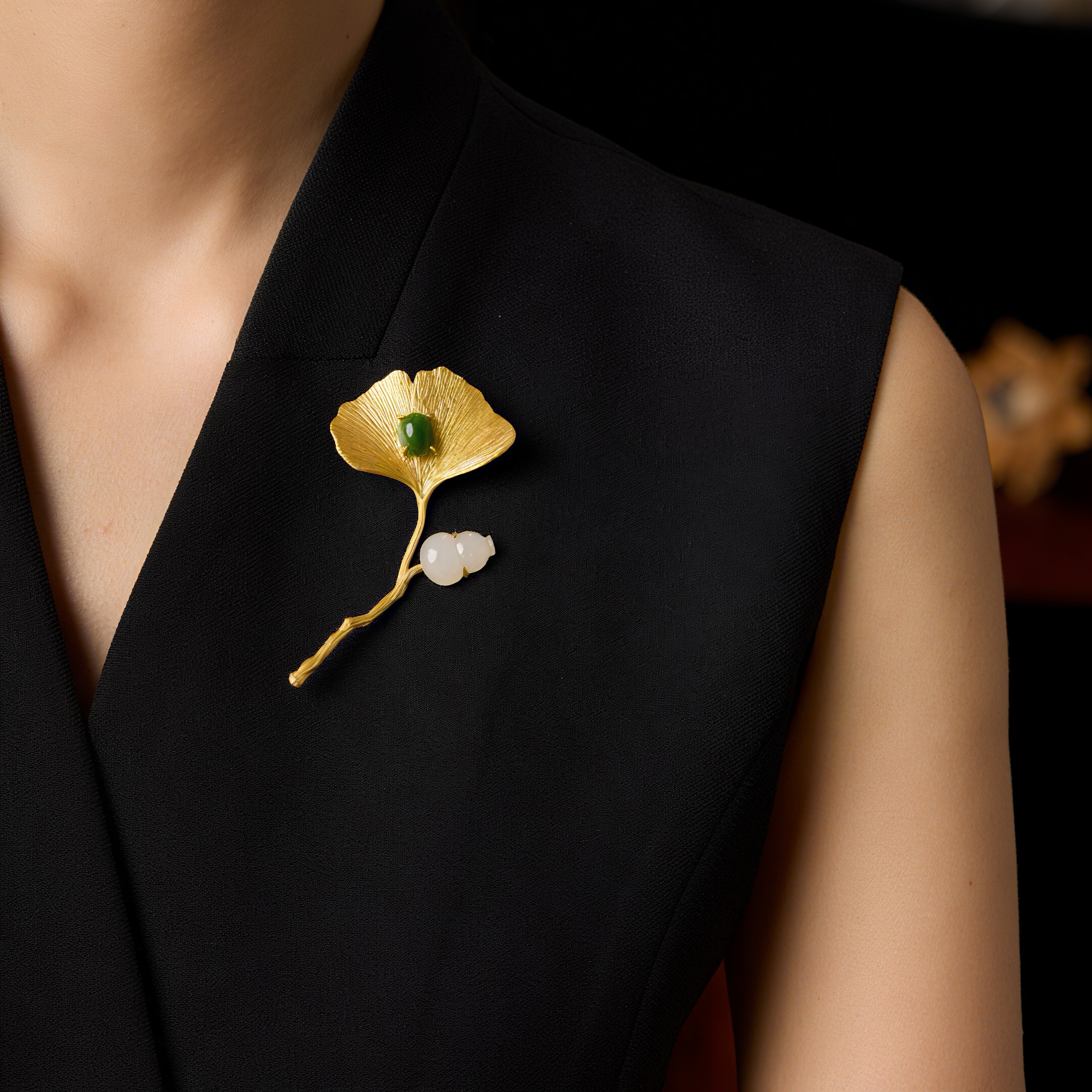 THE AUTUMN BROOCH - Image 3